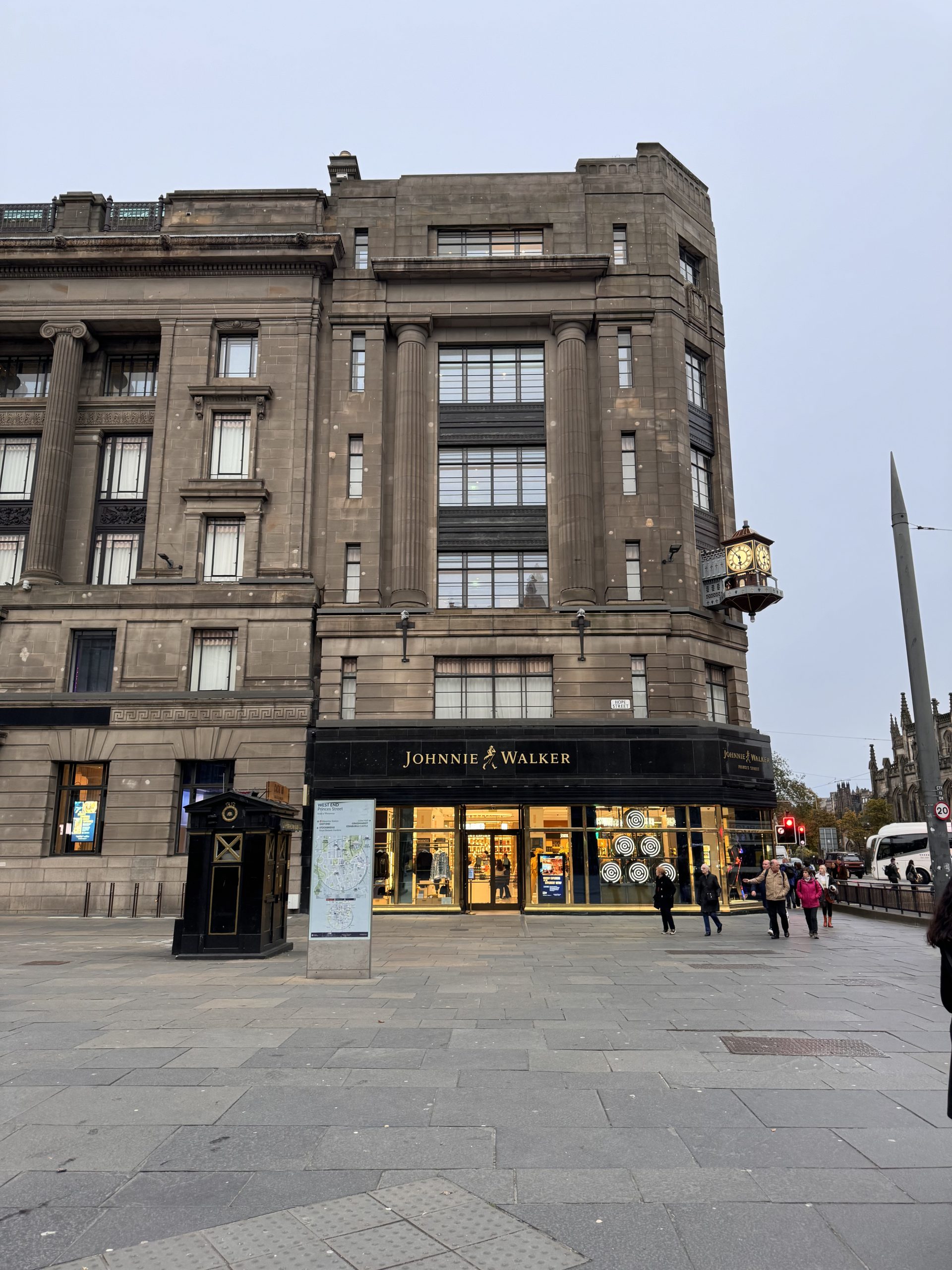 The Johnnie Walker Experience Edinburgh: an honest review of the adults’ Disneyland of whisky